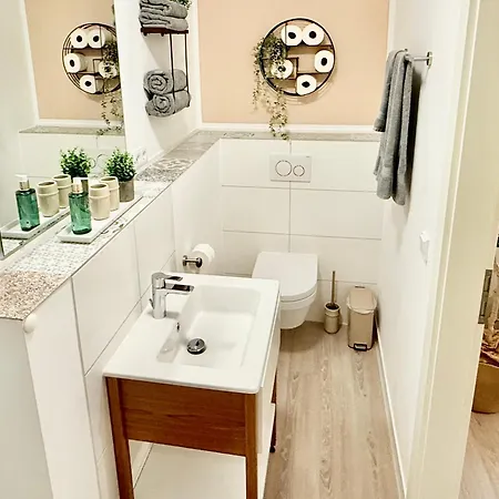 Daire Oberwinter Bei Bonn